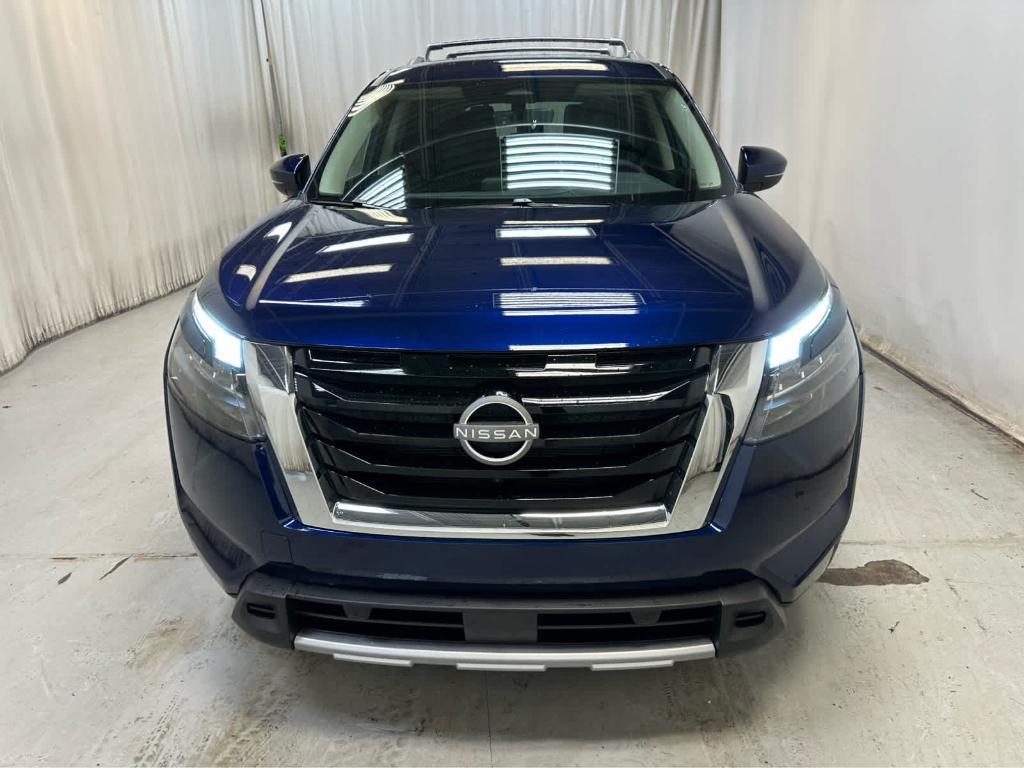 new 2025 Nissan Pathfinder car, priced at $44,404