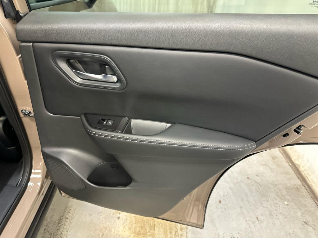 used 2024 Nissan Rogue car, priced at $28,122