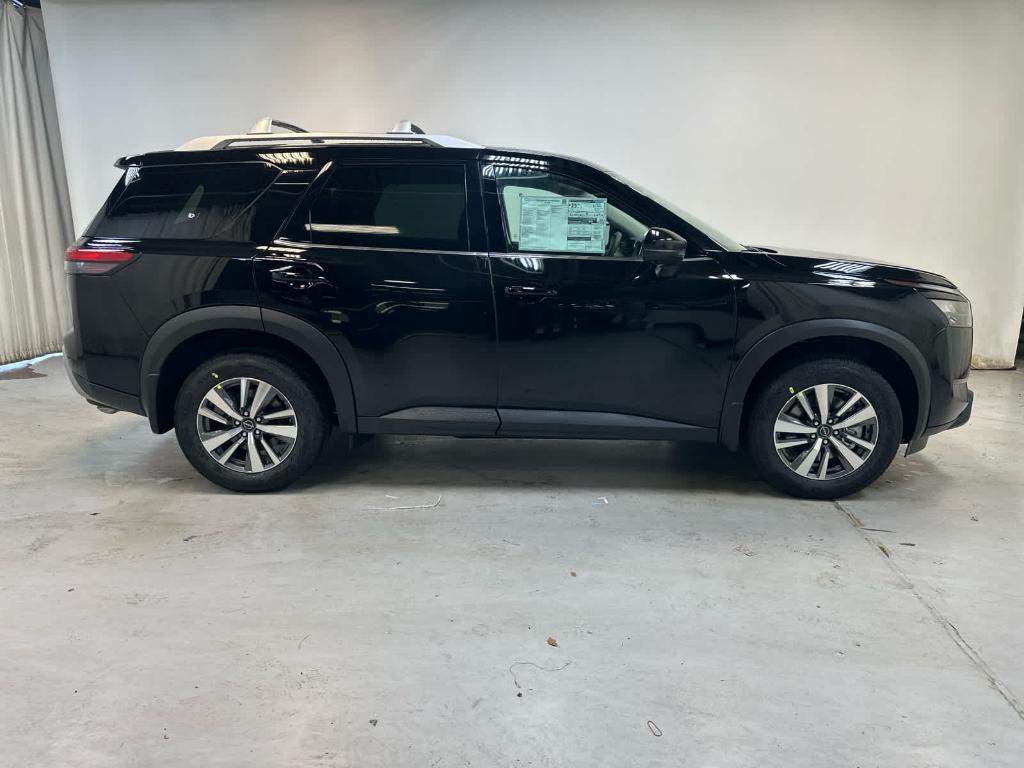 new 2025 Nissan Pathfinder car, priced at $44,513