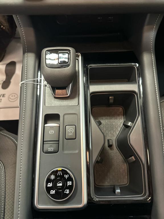 new 2025 Nissan Pathfinder car, priced at $44,513