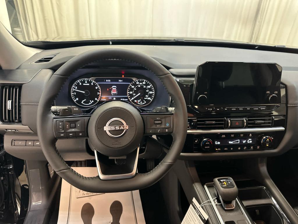 new 2025 Nissan Pathfinder car, priced at $44,513