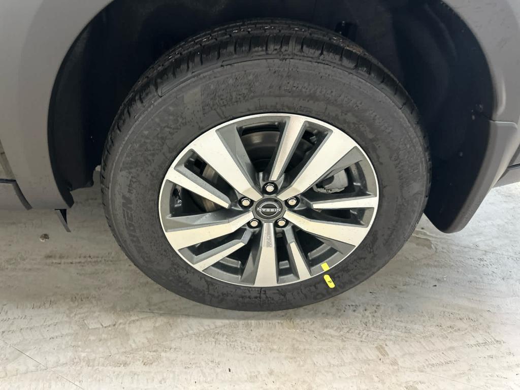 new 2025 Nissan Pathfinder car, priced at $44,513