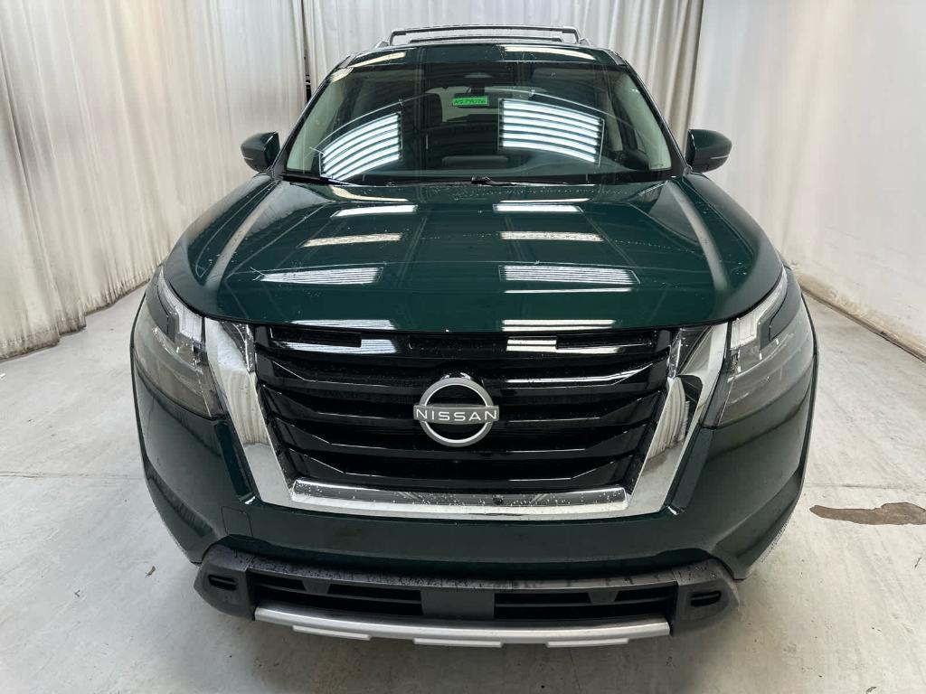 new 2025 Nissan Pathfinder car, priced at $44,086