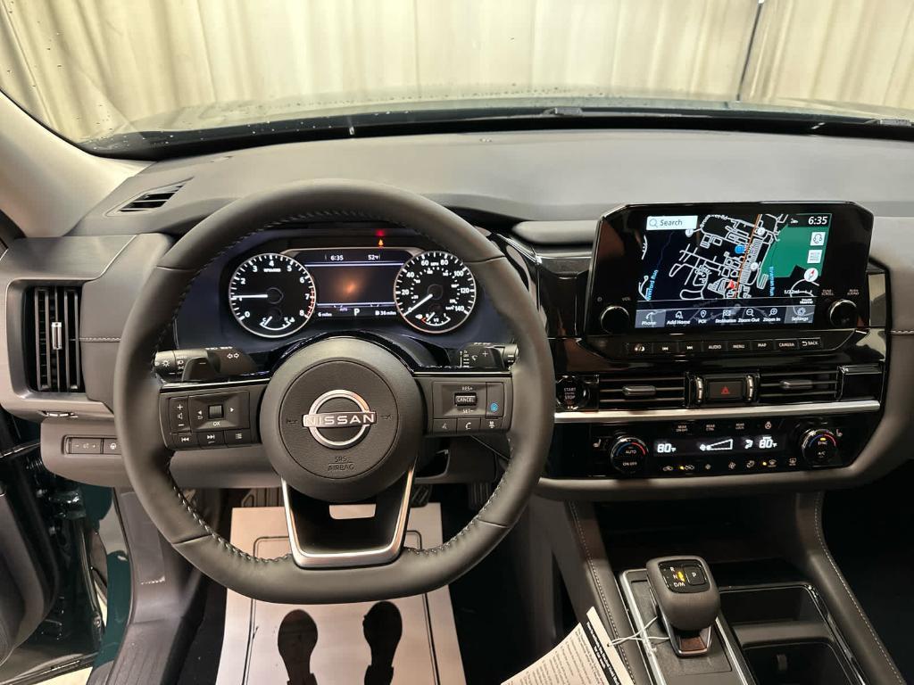 new 2025 Nissan Pathfinder car, priced at $44,086