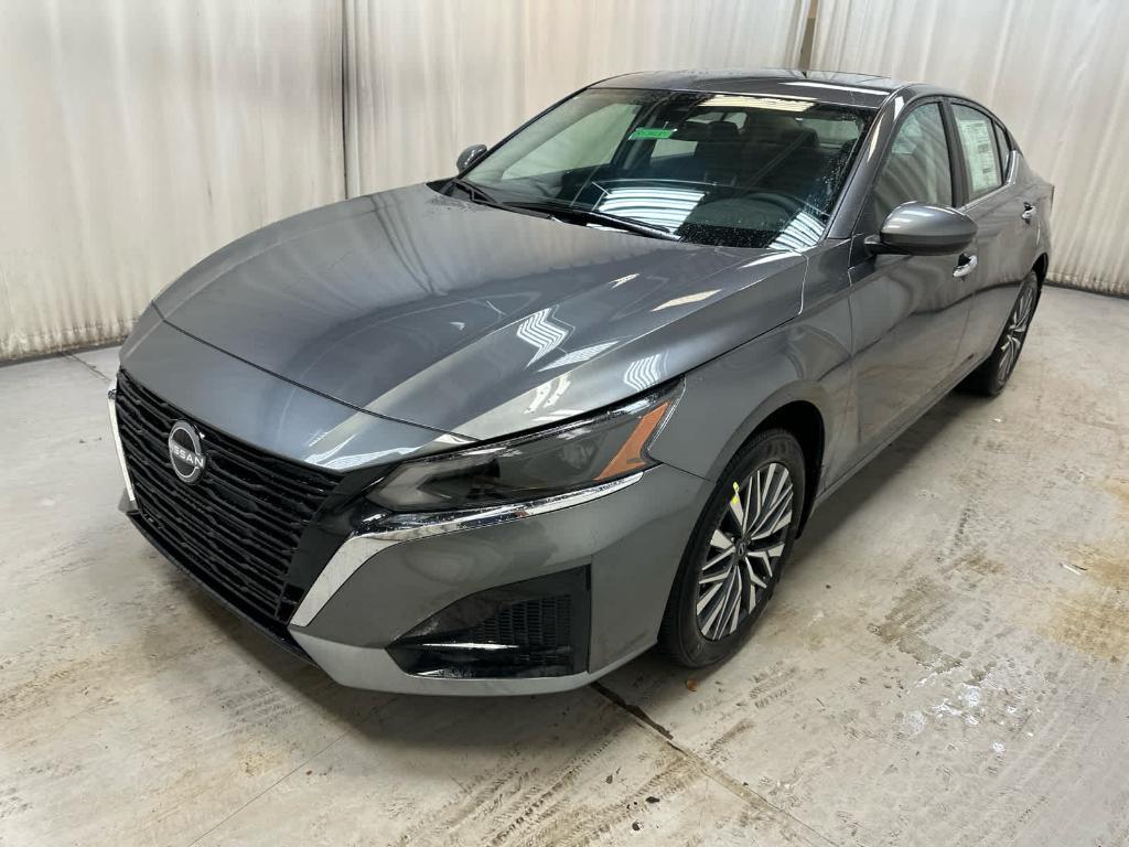 new 2025 Nissan Altima car, priced at $31,622