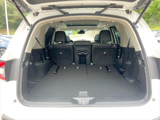 new 2025 Honda Pilot car, priced at $51,505