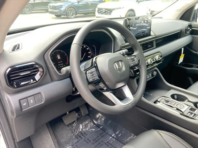 new 2025 Honda Pilot car, priced at $51,505