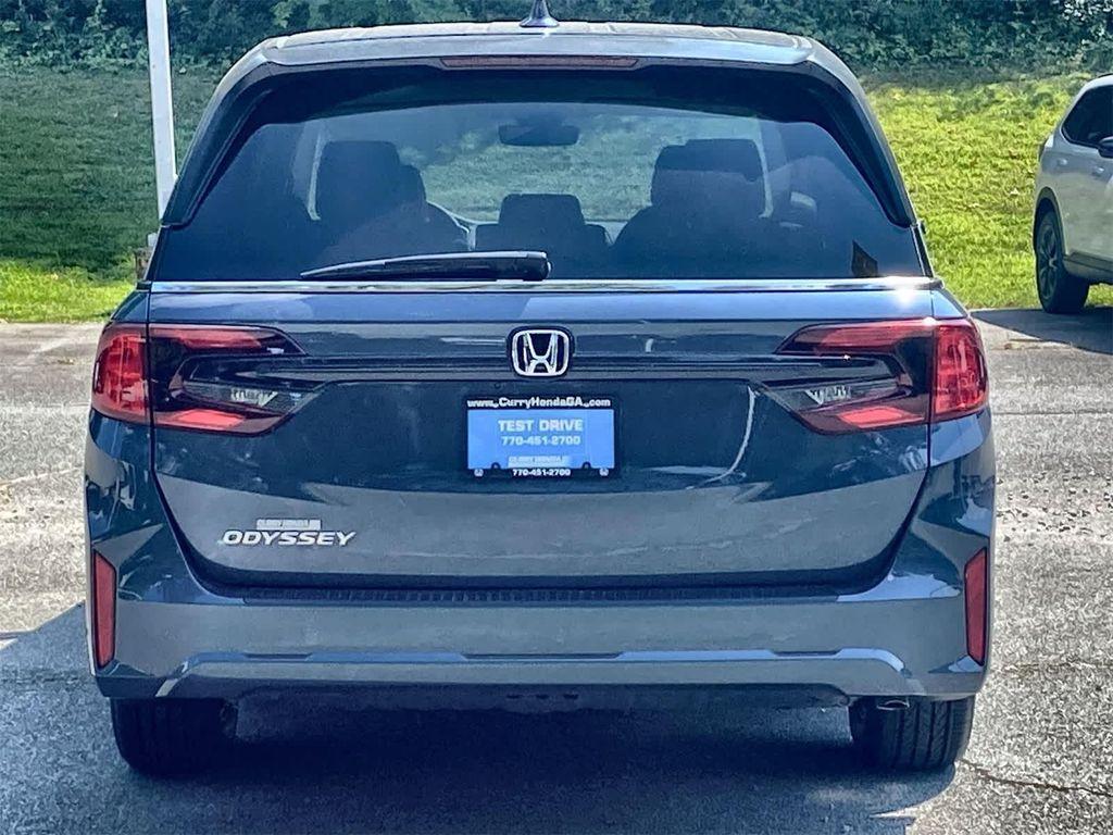 new 2026 Honda Odyssey car, priced at $44,290