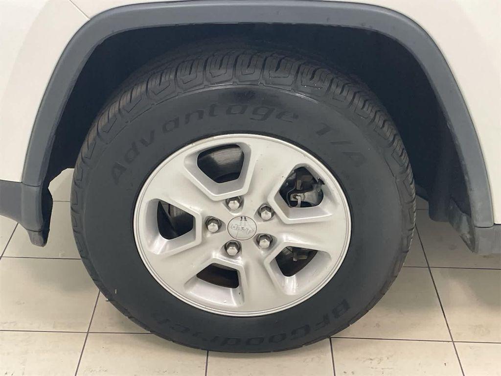 used 2014 Jeep Grand Cherokee car, priced at $11,368