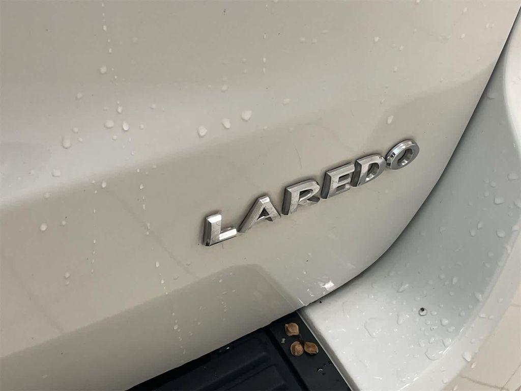 used 2014 Jeep Grand Cherokee car, priced at $11,368