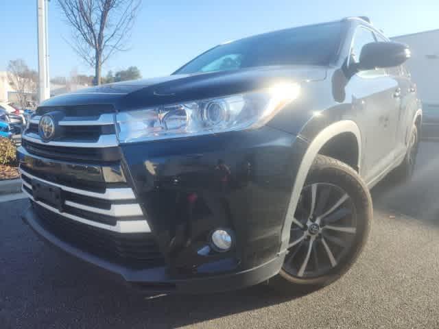 used 2018 Toyota Highlander car, priced at $24,987