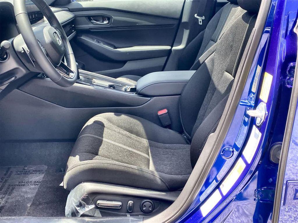 new 2025 Honda Accord Hybrid car, priced at $35,260