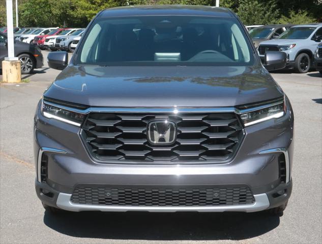 new 2025 Honda Pilot car, priced at $47,050