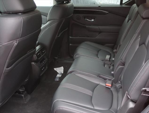 new 2025 Honda Pilot car, priced at $47,050