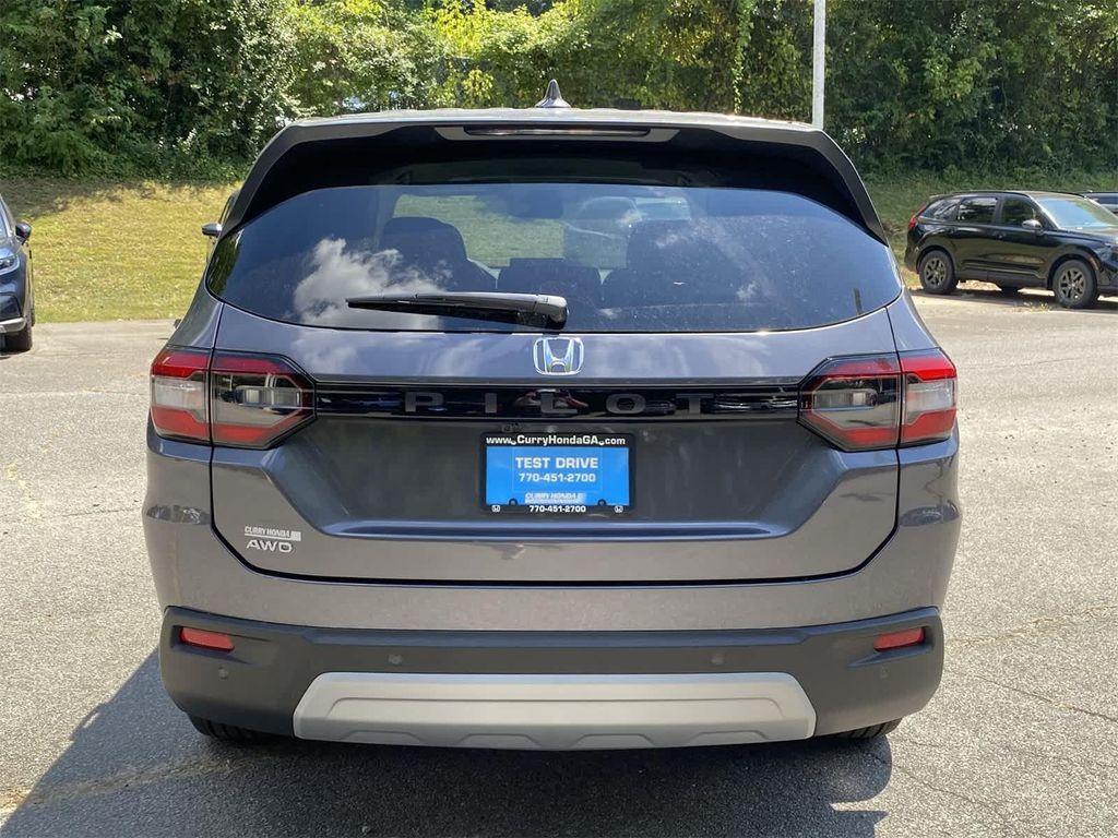 new 2025 Honda Pilot car, priced at $47,050