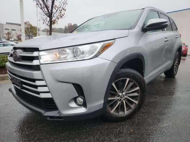 used 2018 Toyota Highlander car, priced at $26,989