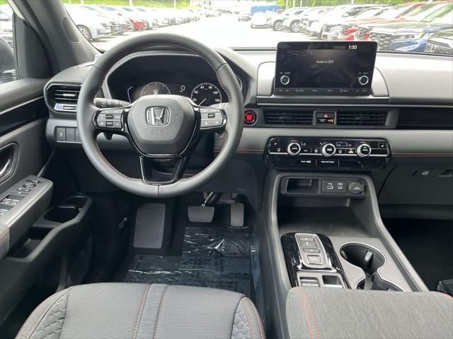 new 2025 Honda Pilot car, priced at $42,105