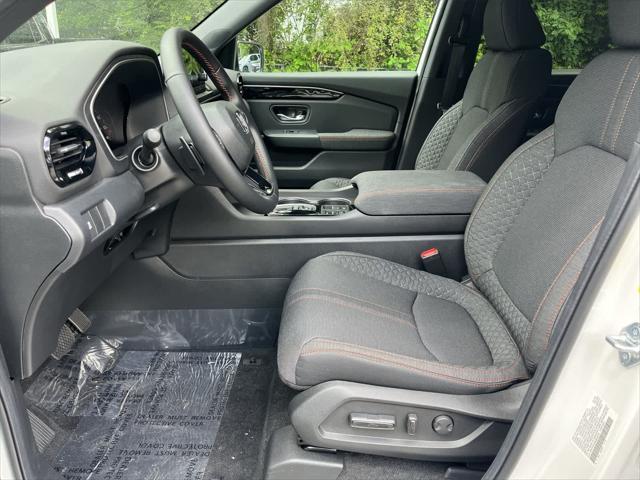 new 2025 Honda Pilot car, priced at $42,105