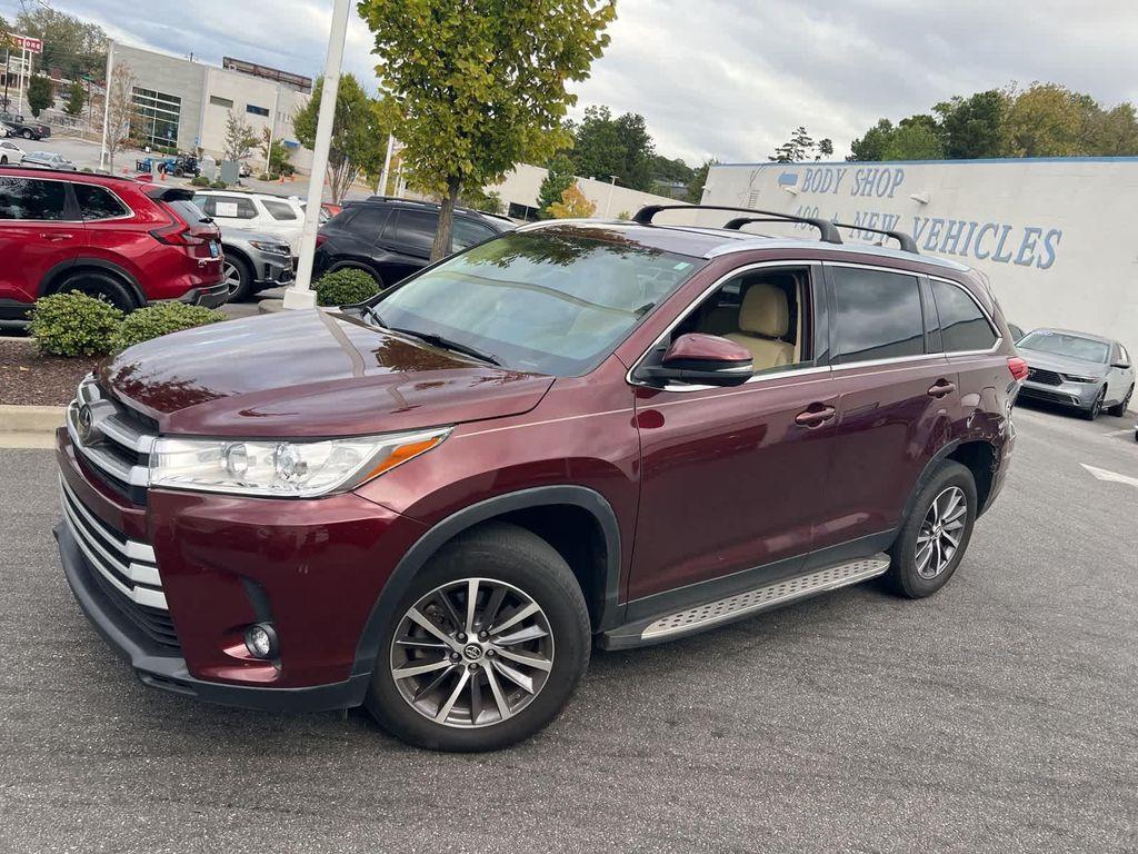 used 2019 Toyota Highlander car, priced at $28,674