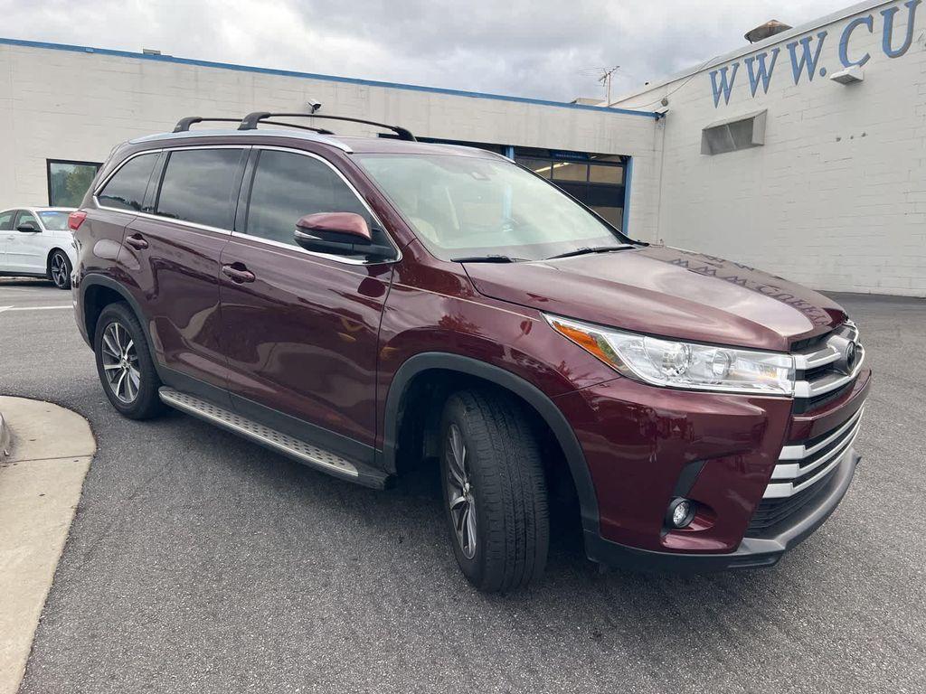 used 2019 Toyota Highlander car, priced at $28,674