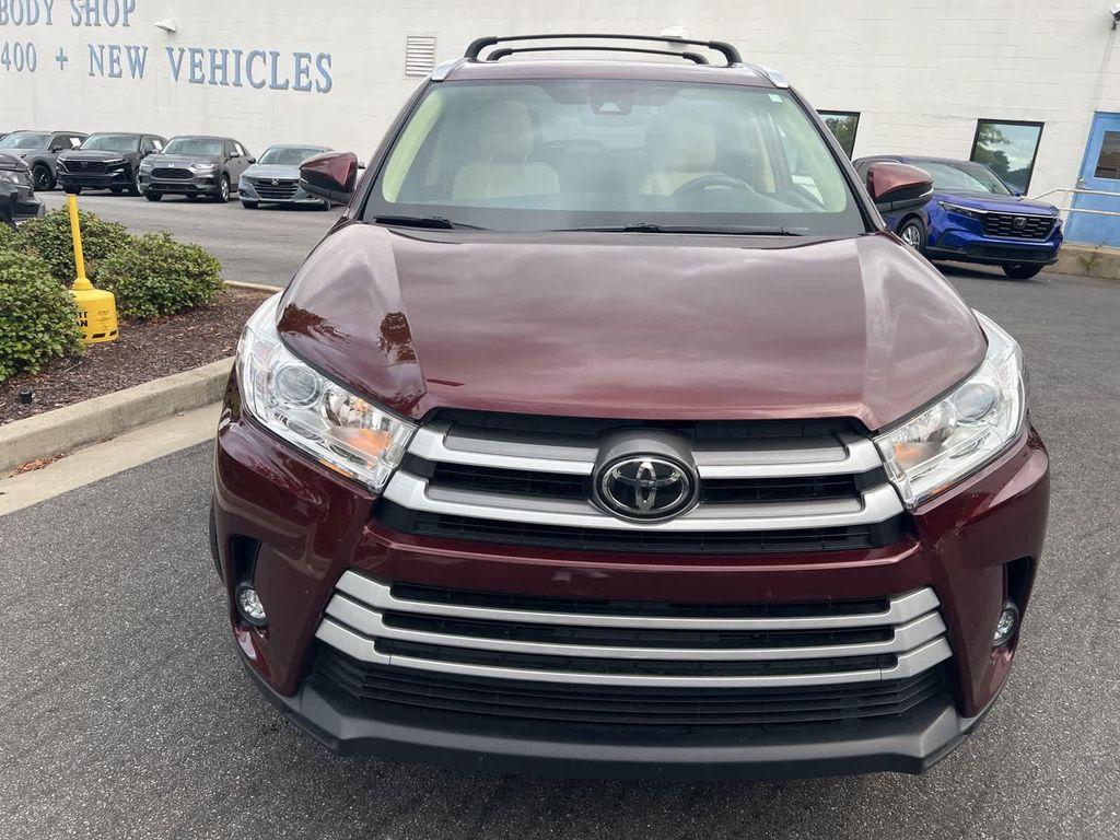 used 2019 Toyota Highlander car, priced at $28,674