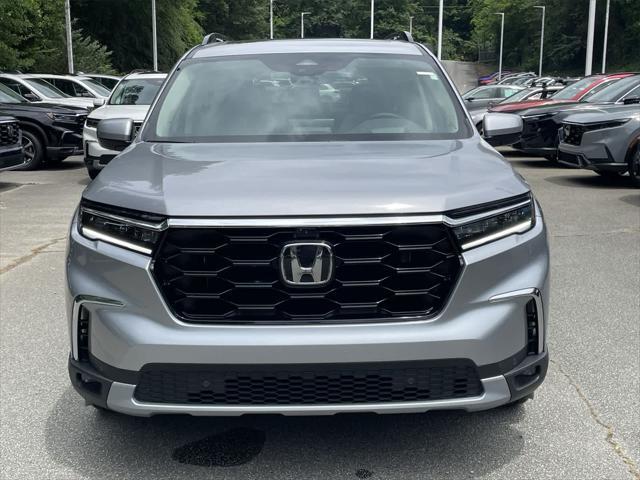new 2025 Honda Pilot car, priced at $55,260