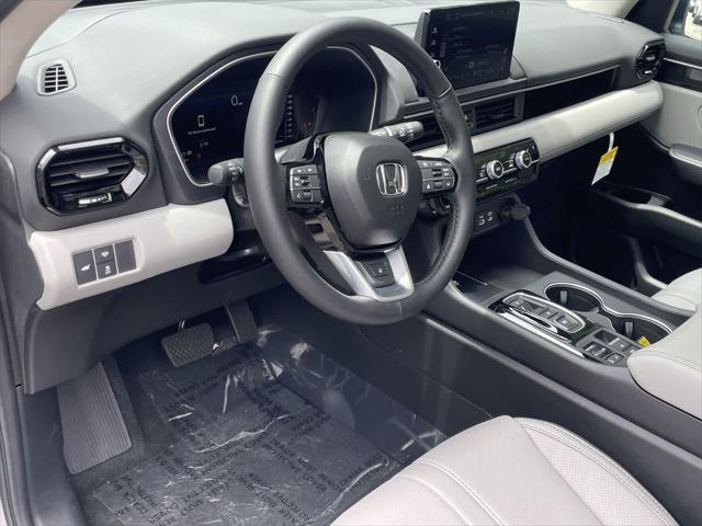 new 2025 Honda Pilot car, priced at $55,260