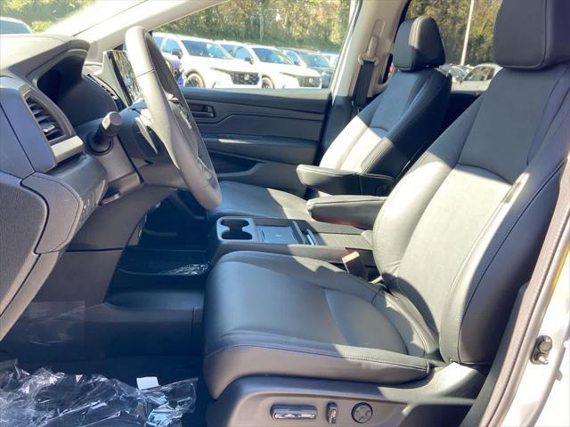 new 2025 Honda Odyssey car, priced at $43,670