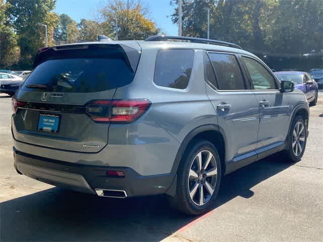 new 2025 Honda Pilot car, priced at $49,350