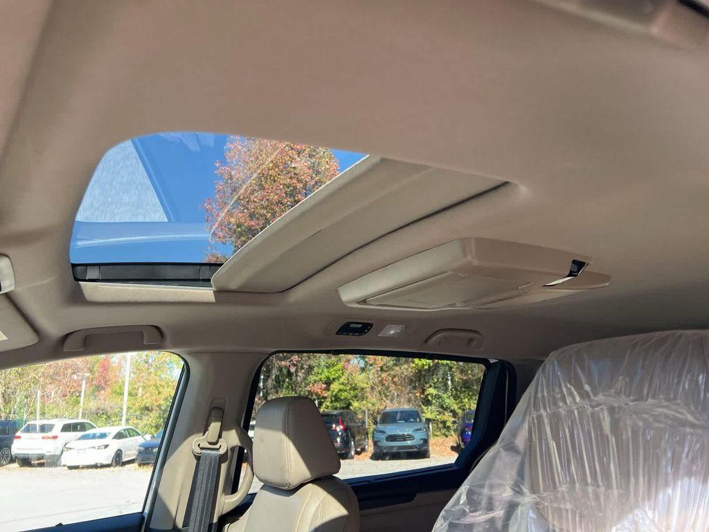 used 2023 Honda Odyssey car, priced at $38,144