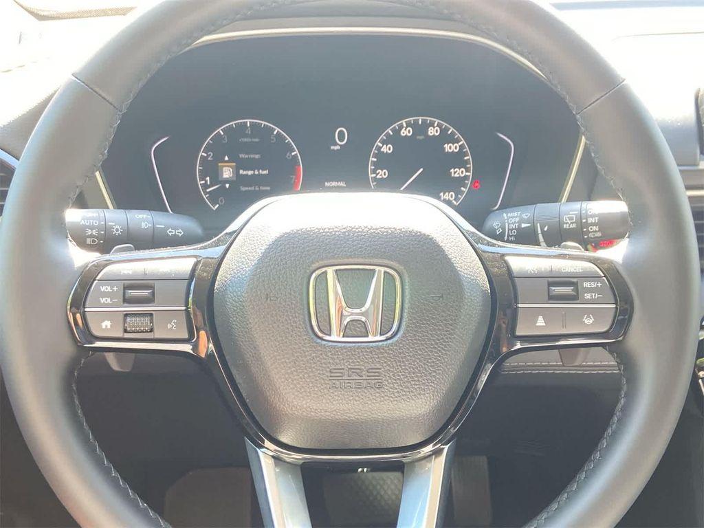 new 2025 Honda Pilot car, priced at $44,950