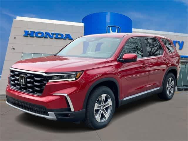 new 2025 Honda Pilot car, priced at $46,080