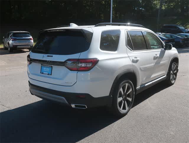 new 2025 Honda Pilot car, priced at $54,930