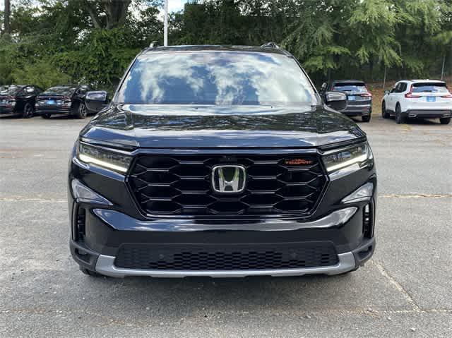 new 2025 Honda Pilot car, priced at $50,495