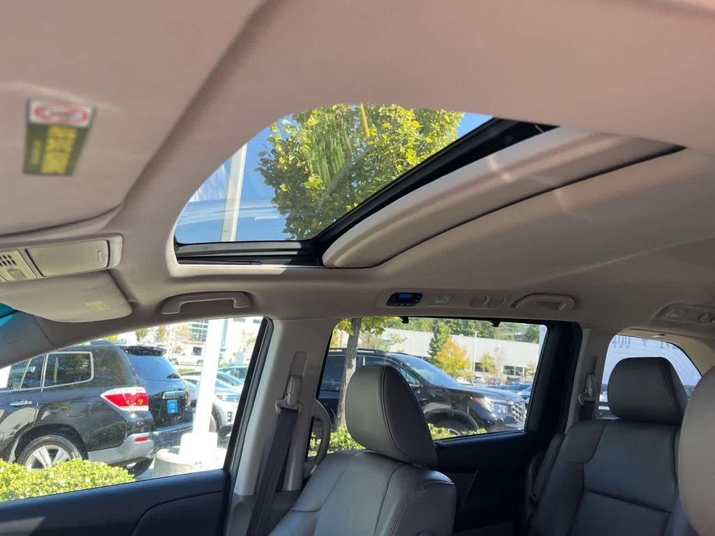 used 2011 Honda Odyssey car, priced at $10,752
