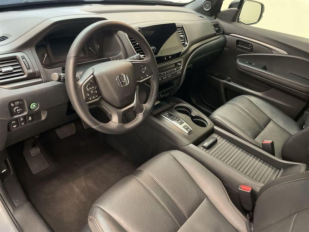 used 2022 Honda Passport car, priced at $33,500
