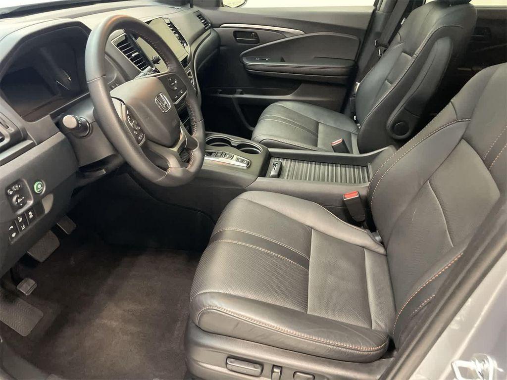 used 2022 Honda Passport car, priced at $33,500