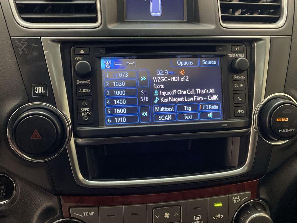used 2013 Toyota Highlander car, priced at $13,900