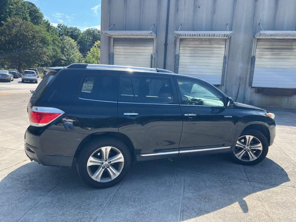 used 2013 Toyota Highlander car, priced at $15,070