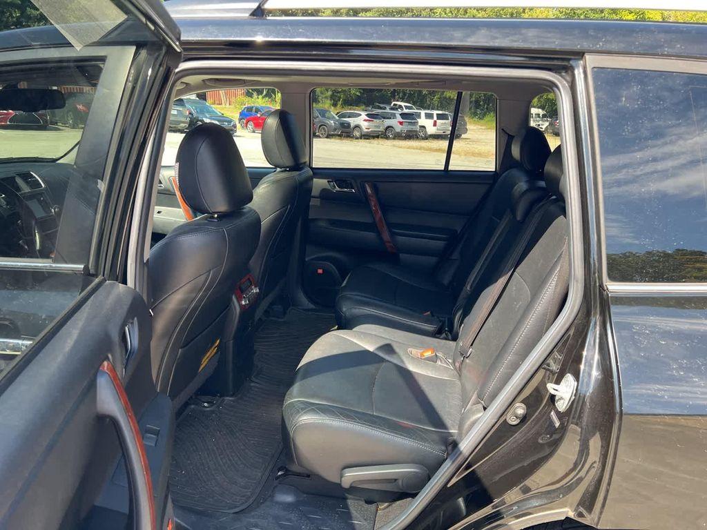 used 2013 Toyota Highlander car, priced at $15,070