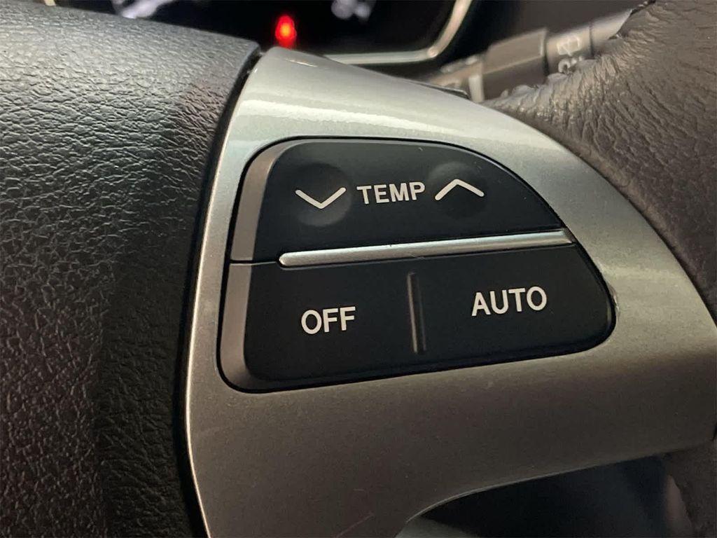 used 2013 Toyota Highlander car, priced at $13,900