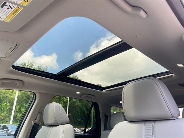 new 2025 Honda Pilot car, priced at $51,050