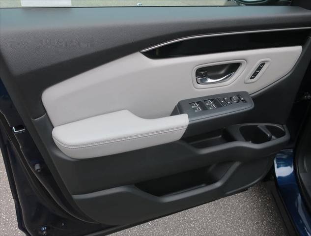 new 2025 Honda Pilot car, priced at $51,050