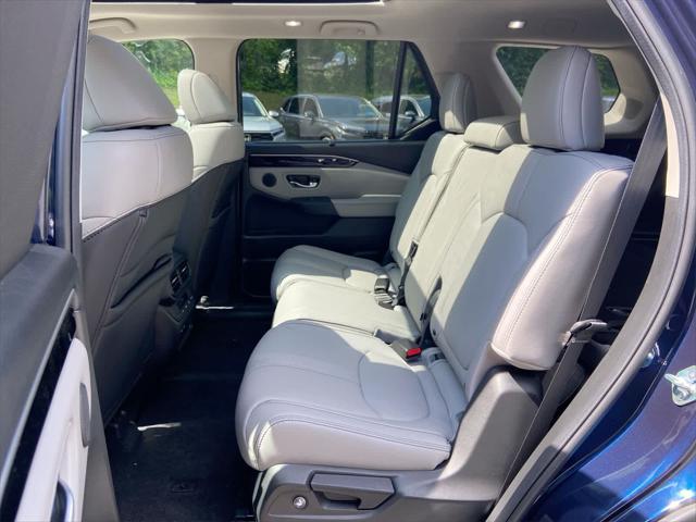 new 2025 Honda Pilot car, priced at $51,050