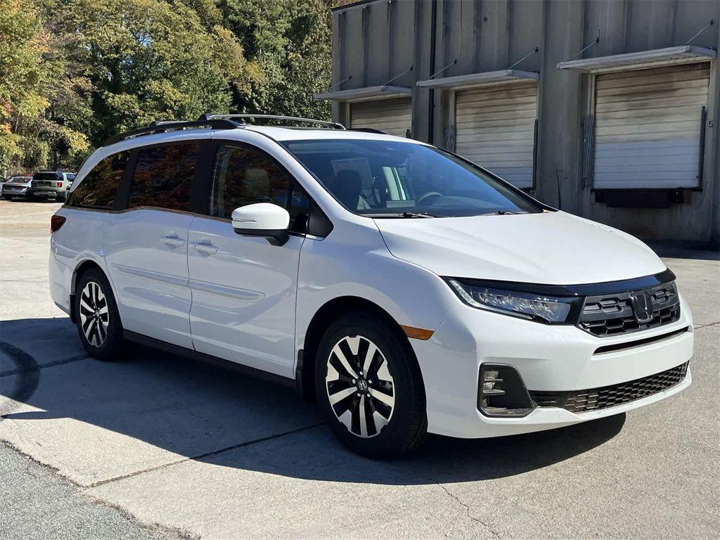 new 2026 Honda Odyssey car, priced at $46,140