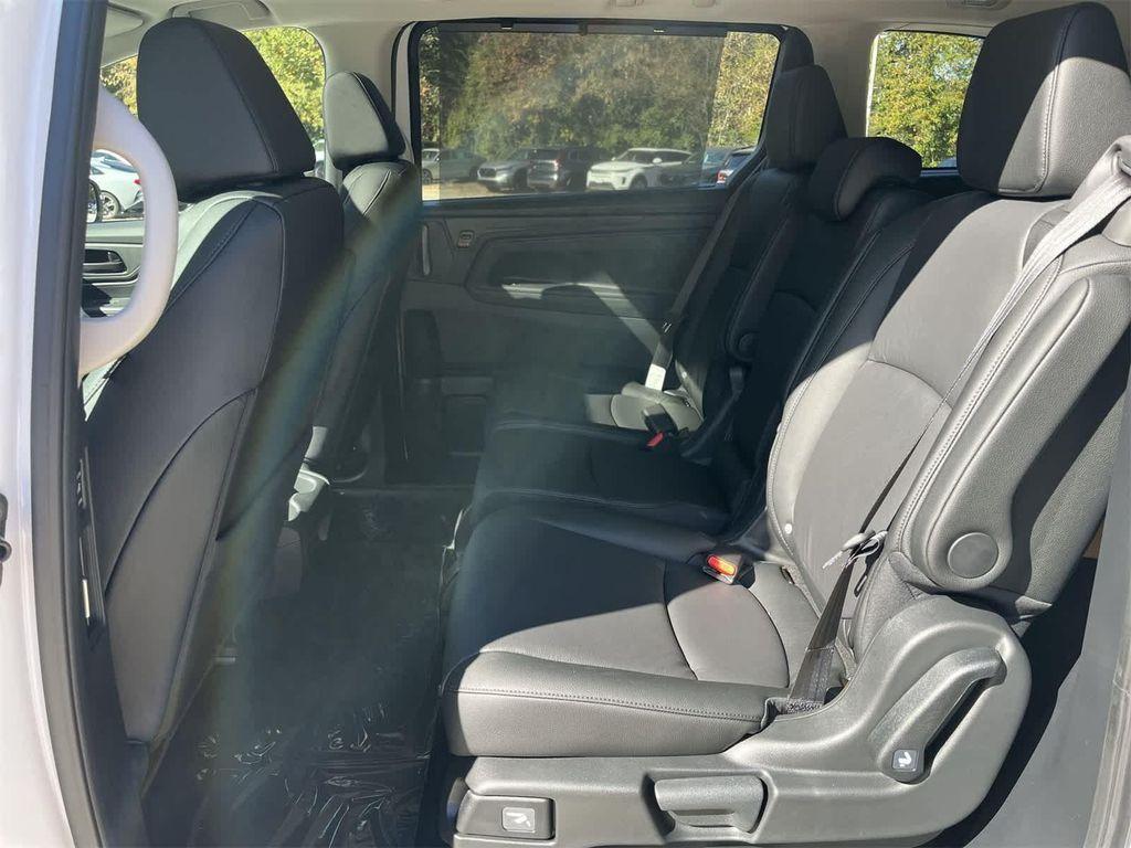 new 2026 Honda Odyssey car, priced at $46,140