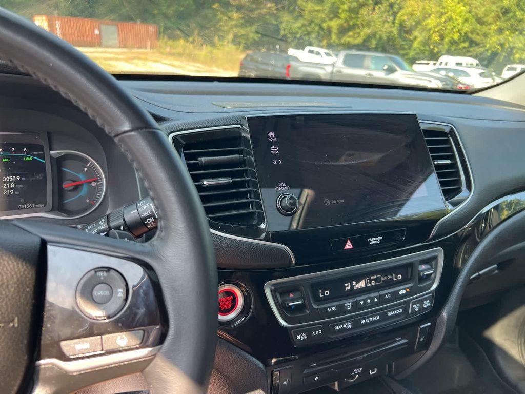 used 2022 Honda Pilot car, priced at $28,685