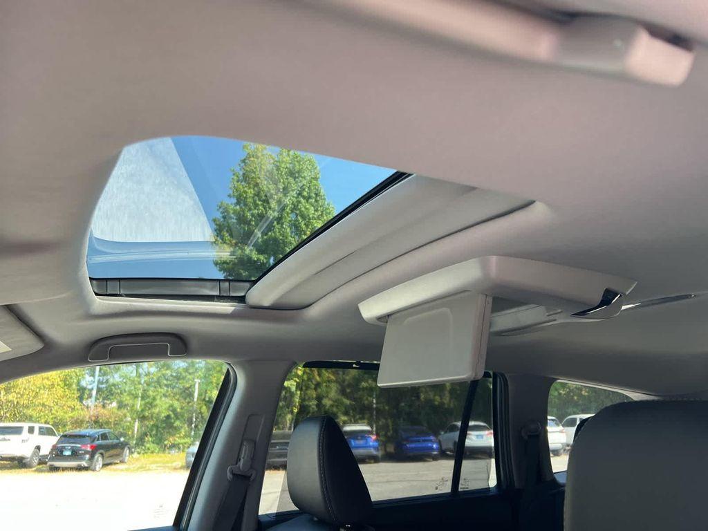 used 2022 Honda Pilot car, priced at $28,685