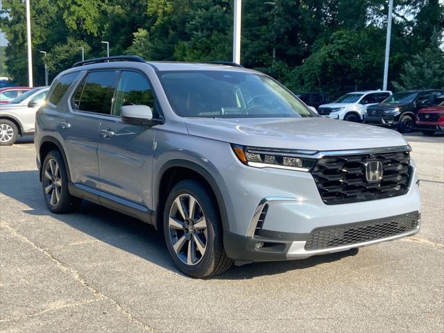 new 2025 Honda Pilot car, priced at $56,705