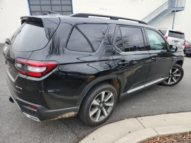 used 2025 Honda Pilot car, priced at $50,598